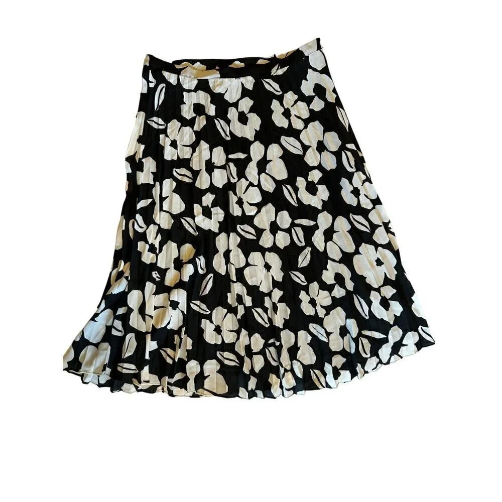 Tahari Arthur S. Levine Women's Pleated Skirt Sz 18 Black White Lined Floral NEW